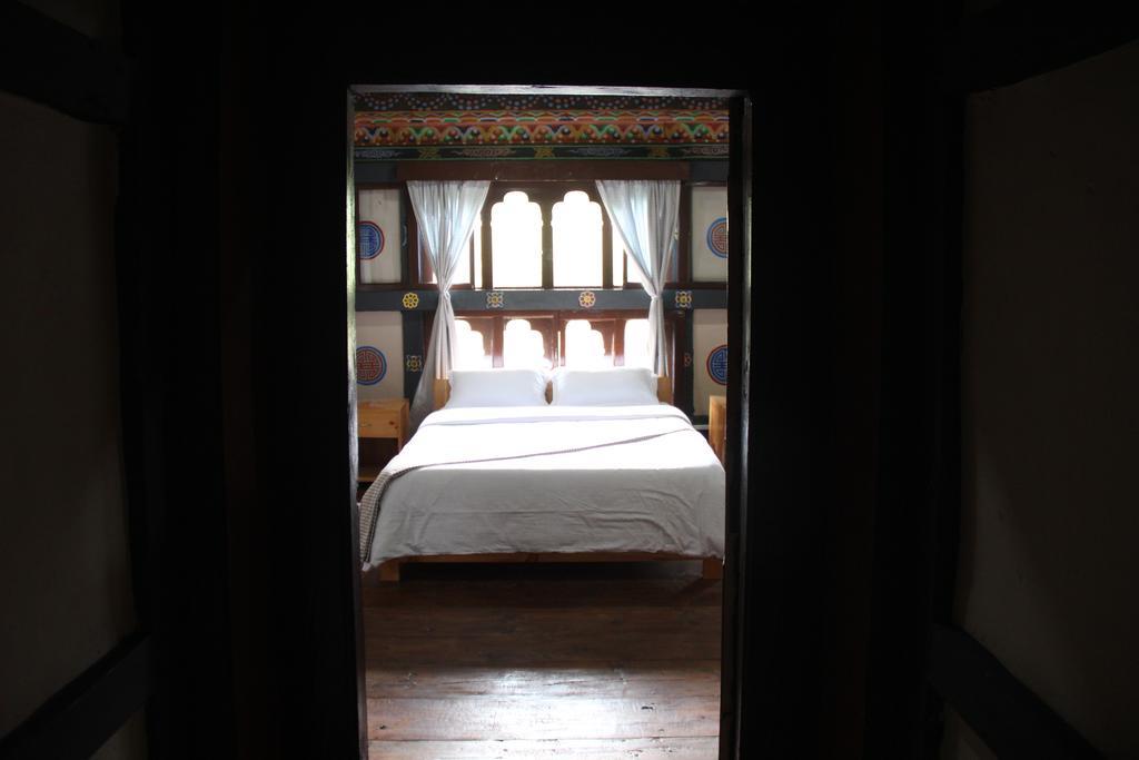 Ama's Village Lodge Paro Exteriör bild