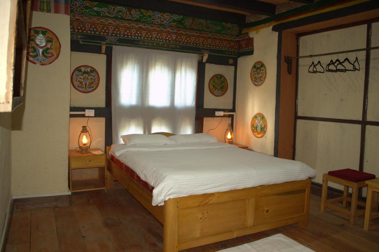 Ama's Village Lodge Paro Exteriör bild