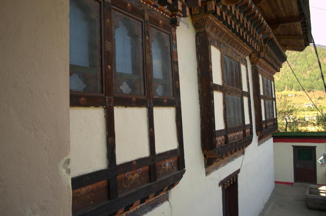 Ama's Village Lodge Paro Exteriör bild