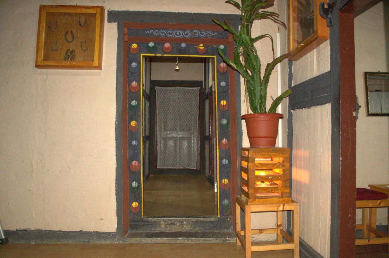 Ama's Village Lodge Paro Exteriör bild