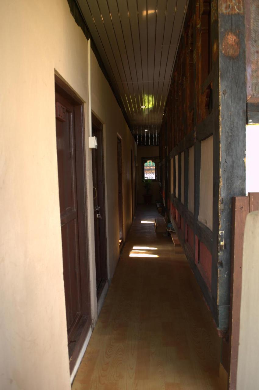 Ama's Village Lodge Paro Exteriör bild