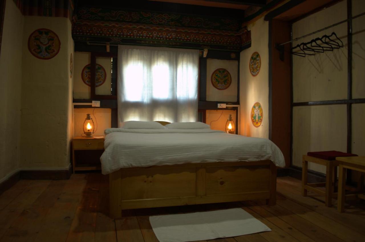 Ama's Village Lodge Paro Exteriör bild