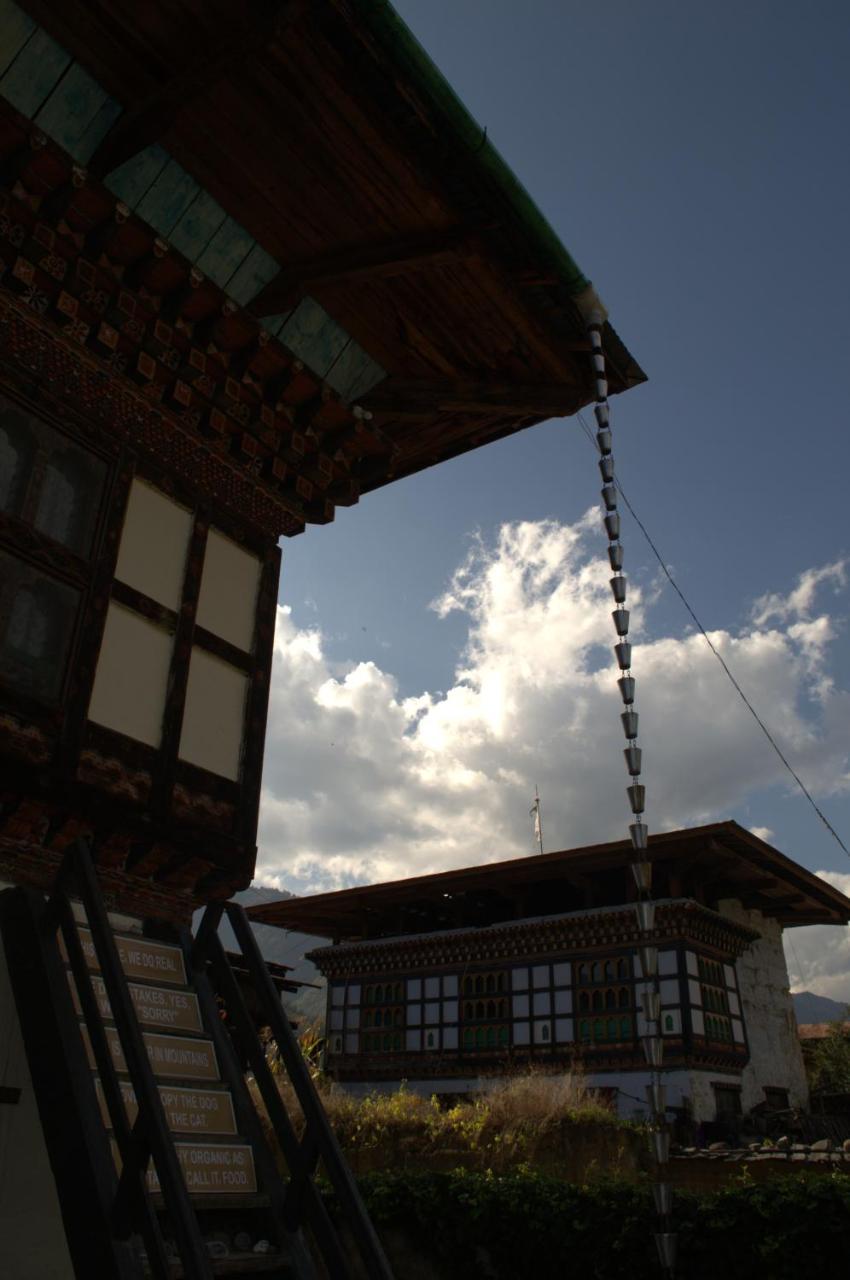 Ama's Village Lodge Paro Exteriör bild